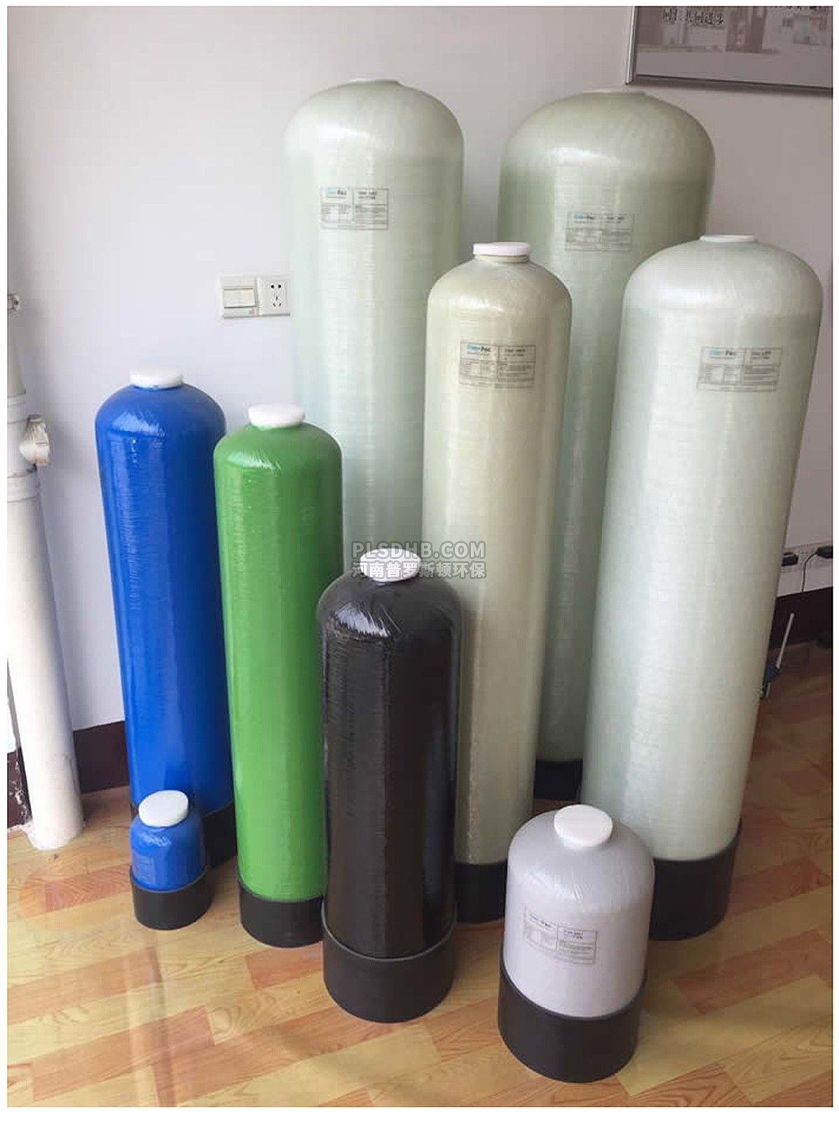 河北彩色FRP玻璃钢过滤罐软水机配件